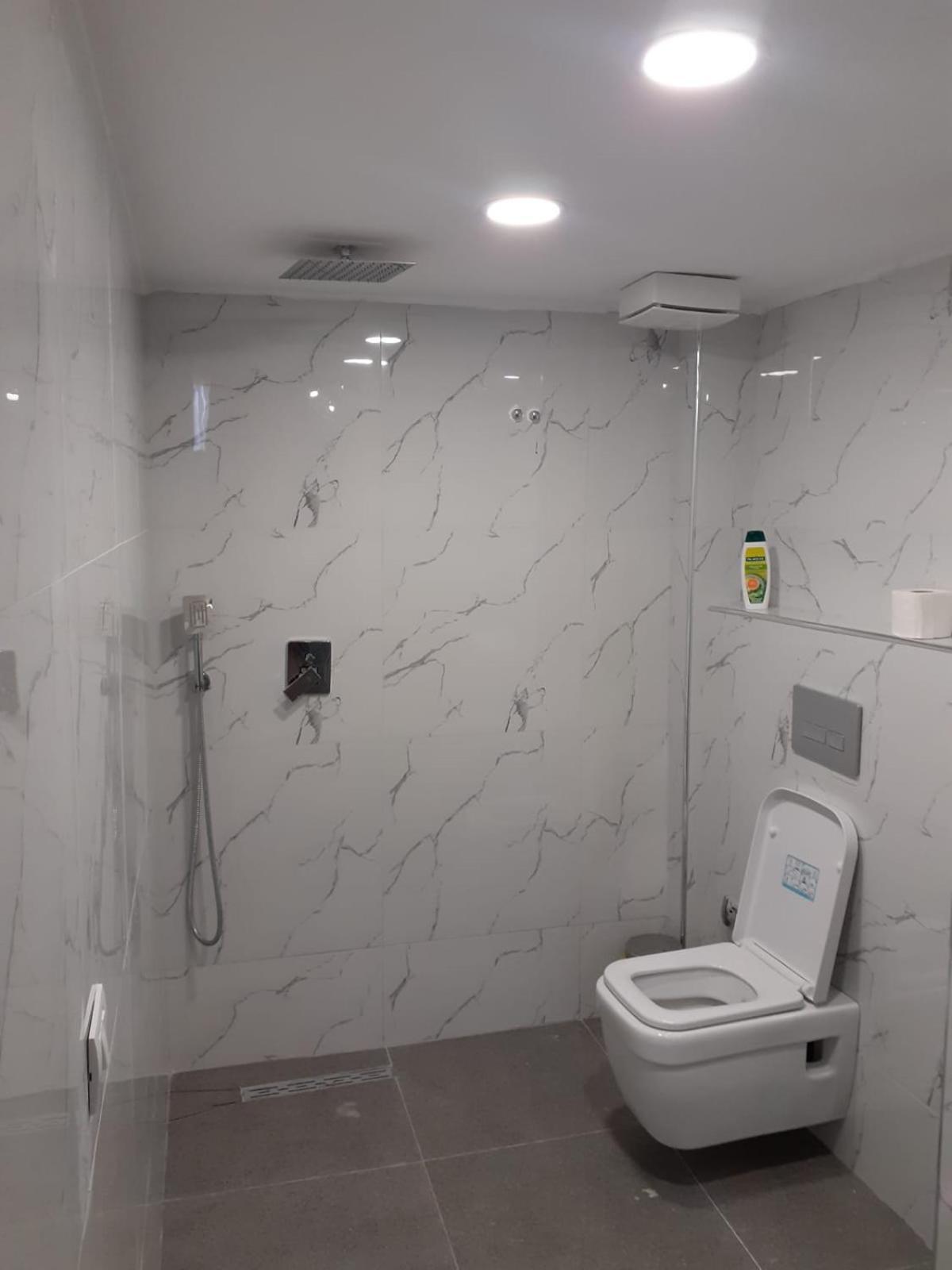 Driti Central Hotel Tirana Eksteriør billede