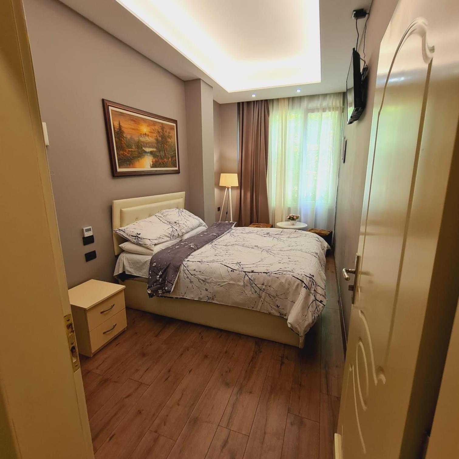 Driti Central Hotel Tirana Eksteriør billede