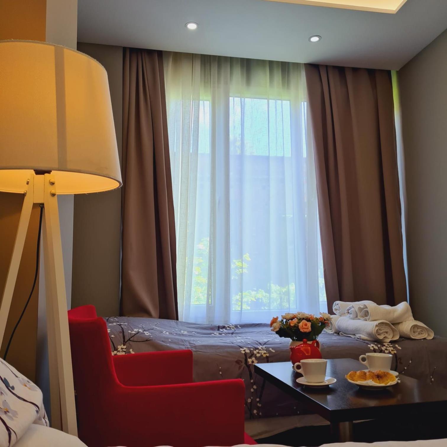 Driti Central Hotel Tirana Eksteriør billede